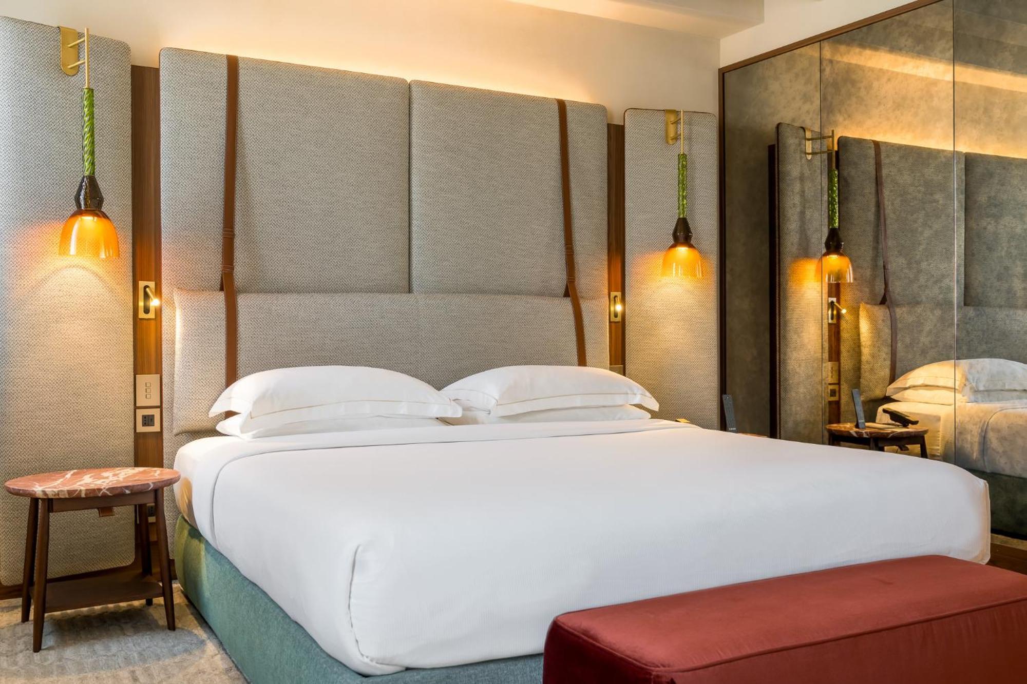 Triple Suite Executive Canal View