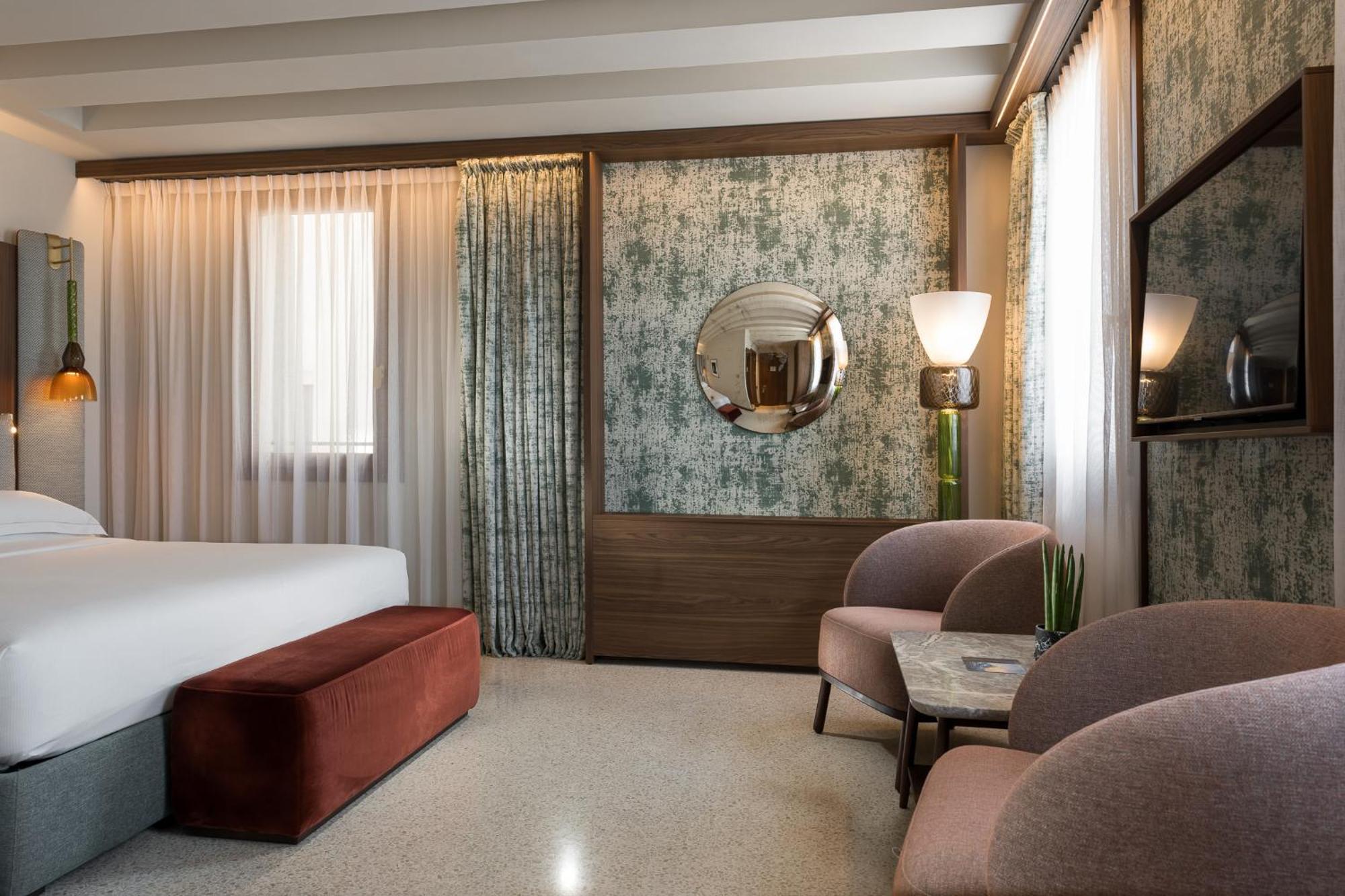 Junior Suite Lagoon View