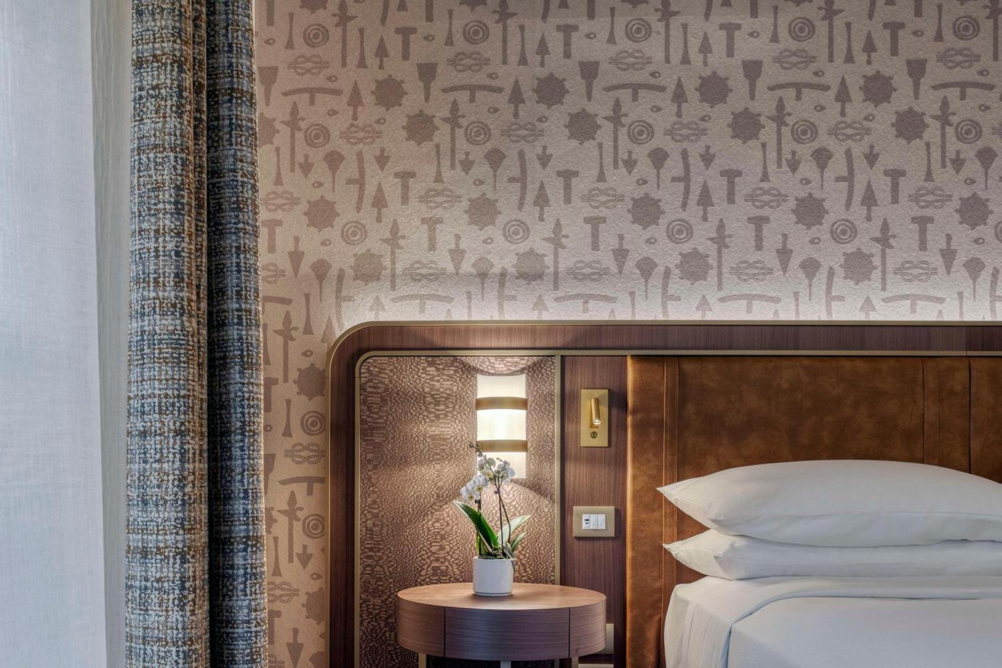 Executive King Room