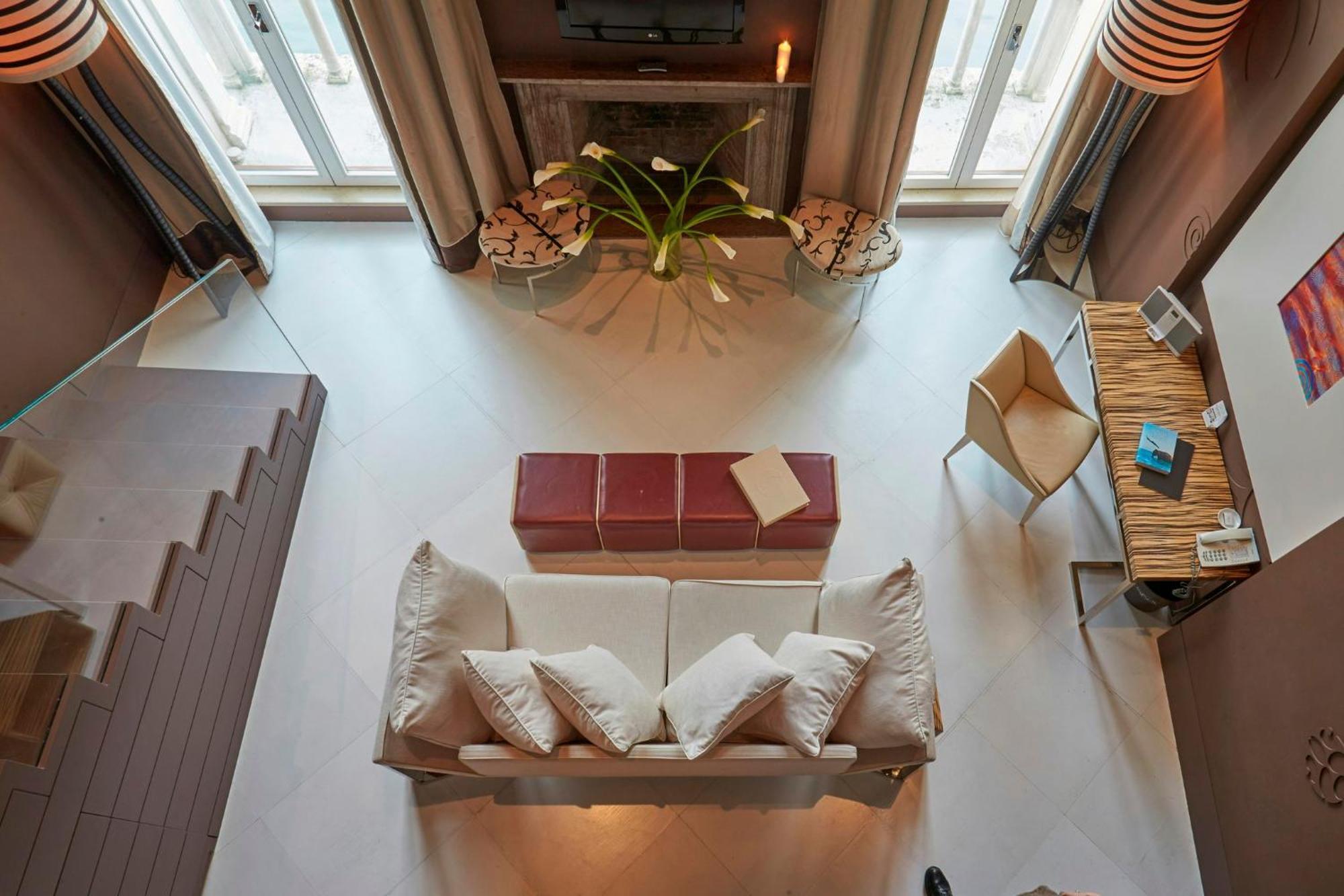 Grand Canal View Two Floor Suite